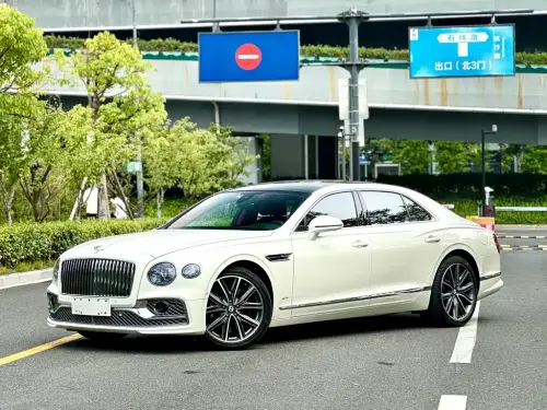 Bentley Flying Spur, 2022