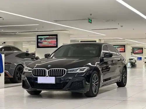 BMW 5-Series, 2021