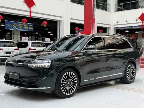 AITO M9, 2025