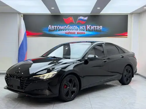 Hyundai Elantra, 2022