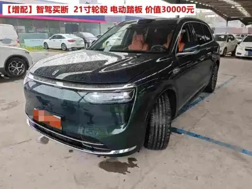 AITO M8, 2025