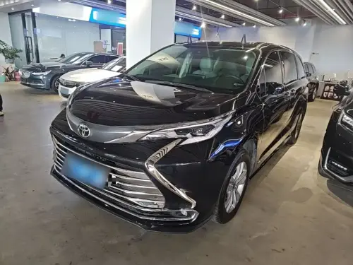 Toyota Sienna, 2024