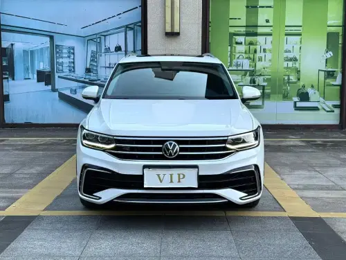 Volkswagen Tiguan, 2022