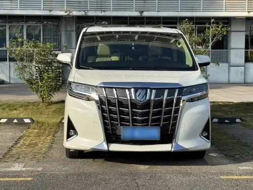 Toyota Alphard, 2023