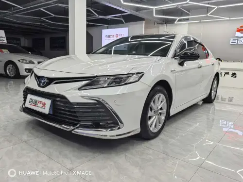 Toyota Camry, 2023