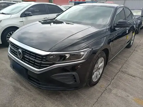 Volkswagen Passat, 2022