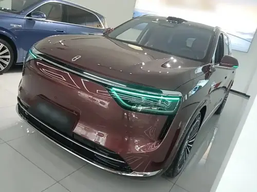 AITO M8, 2025