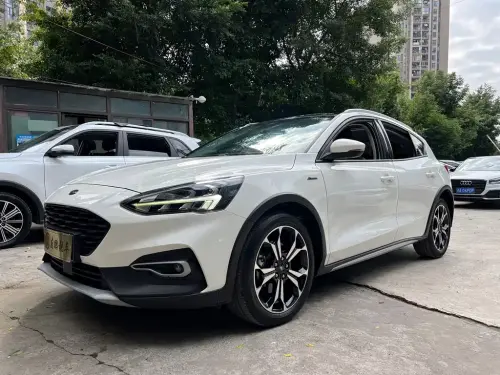 Ford Focus Active, 2021