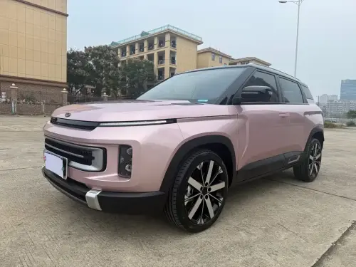 Geely ICON, 2023