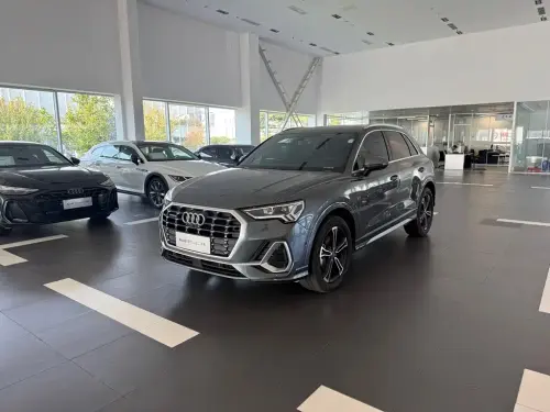 Audi Q3, 2022