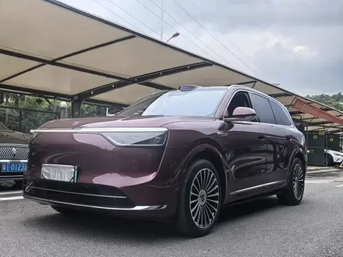AITO M8, 2025