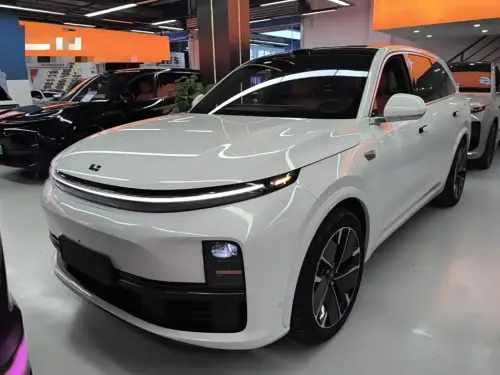 Li Auto L7, 2025