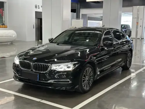 BMW 5-Series, 2020