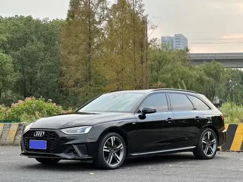 Audi A4, 2022