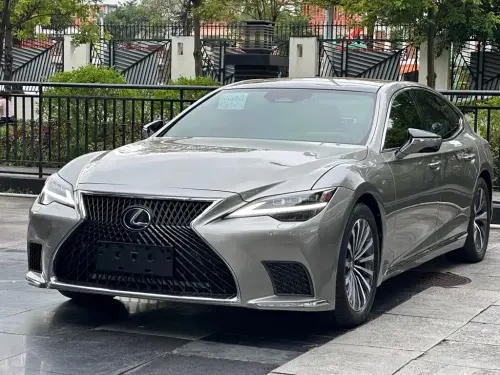 Lexus LS, 2023
