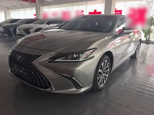 Lexus ES, 2024