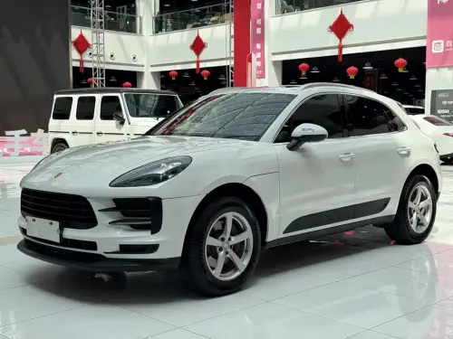 Porsche Macan, 2021