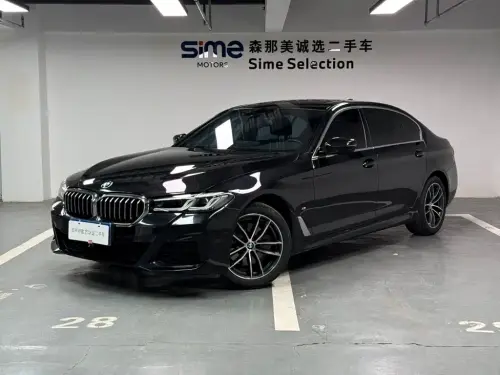 BMW 5-Series, 2022