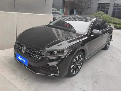 Volkswagen Passat, 2021