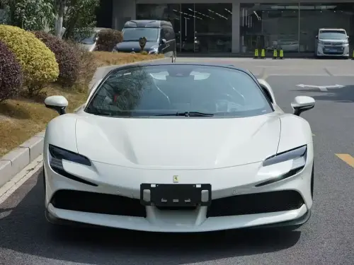 Ferrari SF90, 2025
