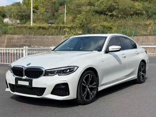 BMW 3-Series, 2021