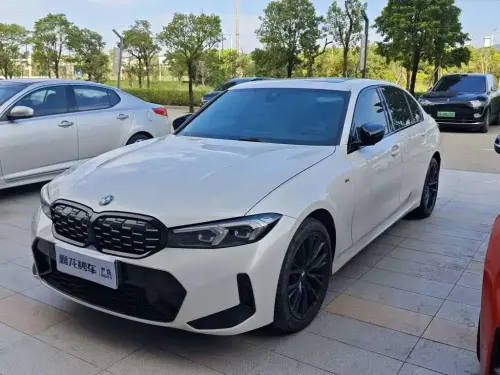 BMW 3-Series, 2023