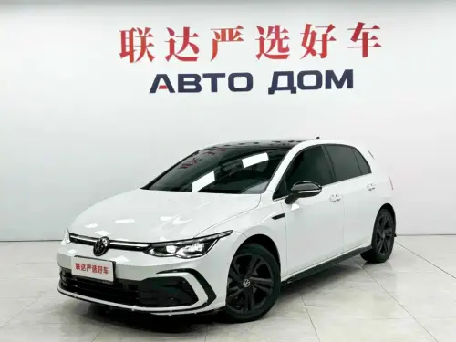 Volkswagen Golf, 2023
