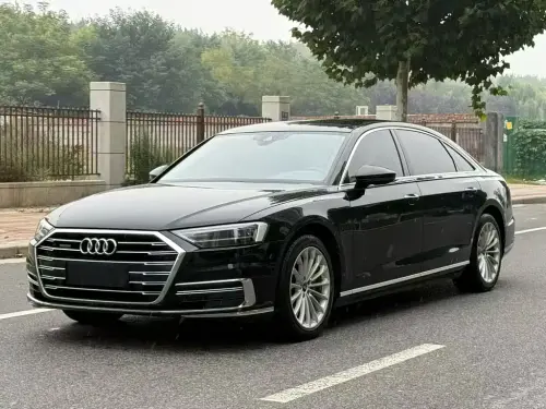 Audi A8, 2022