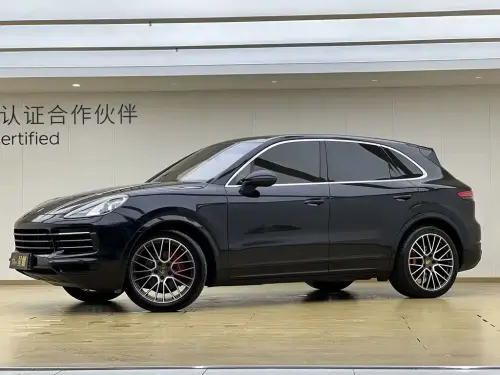 Porsche Cayenne, 2022
