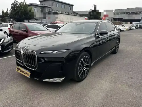 BMW 7-Series, 2024