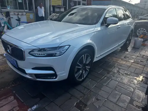 Volvo V90, 2020