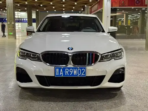 BMW 3-Series, 2022