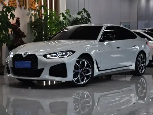 BMW 4-Series, 2022