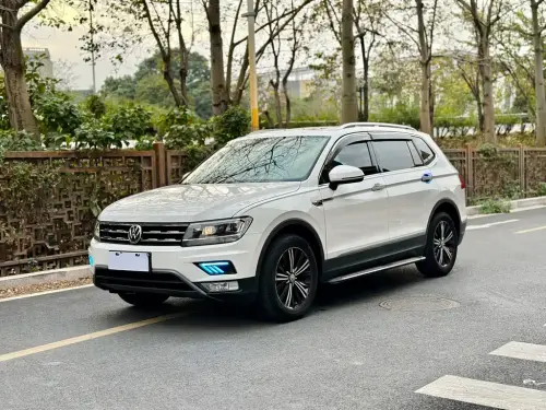 Volkswagen Tiguan, 2020