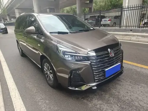 Buick GL8, 2023