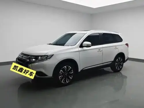 Mitsubishi Outlander, 2021