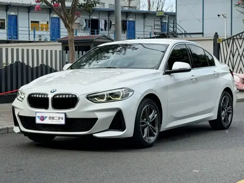 BMW 1-Series, 2022