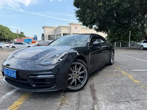 Porsche Panamera, 2022