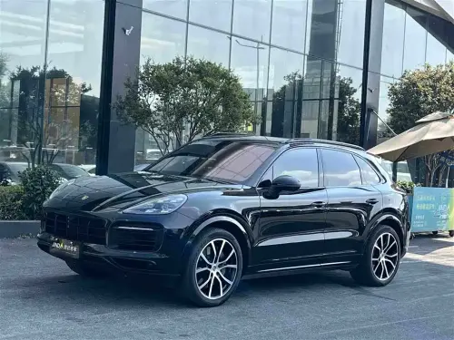 Porsche Cayenne, 2023