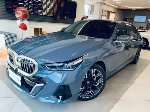 BMW 5-Series, 2024