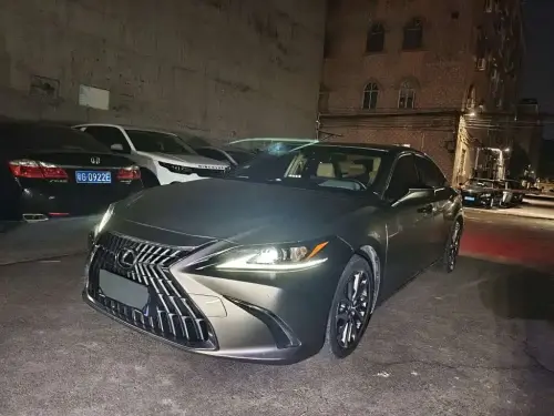 Lexus ES, 2023
