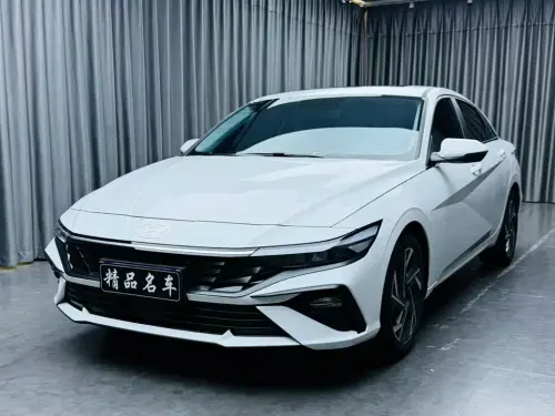 Hyundai Elantra, 2026