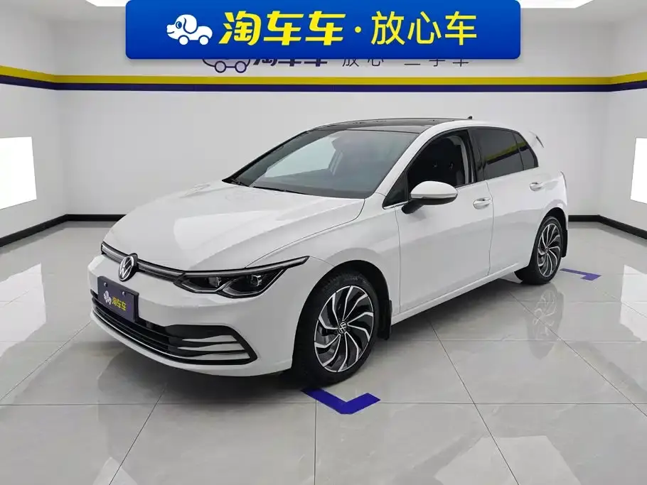 Volkswagen Golf, 2023