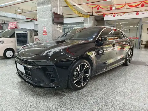 Lynk & Co 03, 2025