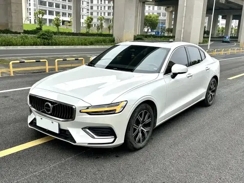 Volvo S60, 2023