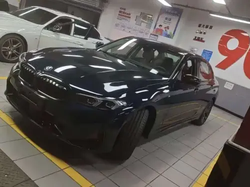 BMW 3-Series, 2025