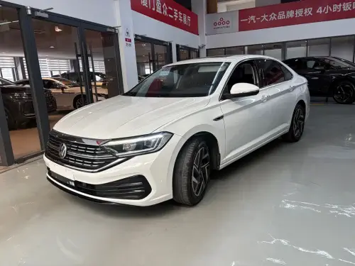 Volkswagen Sagitar, 2022