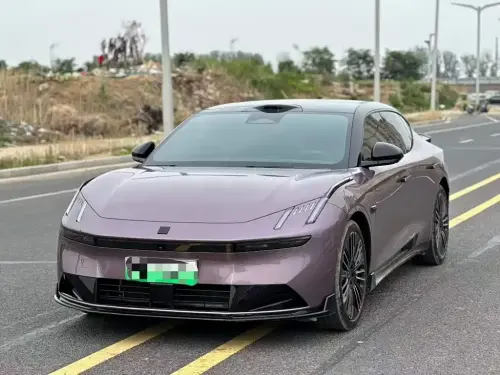 Lynk & Co 10, 2025