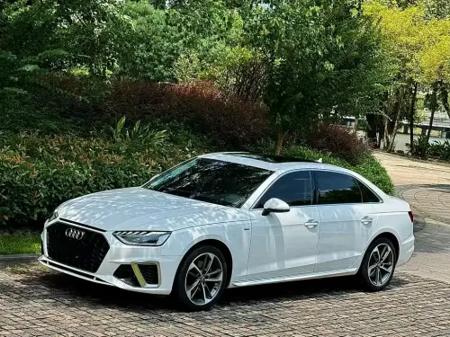 Audi A4, 2021