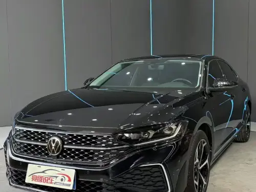 Volkswagen Passat, 2023